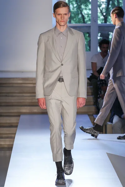 Look 31